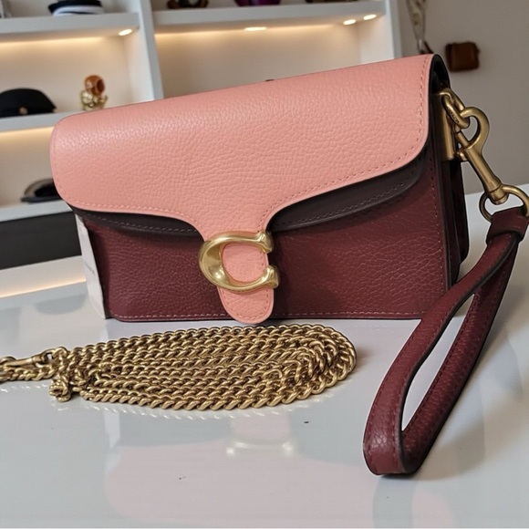 Coach Handbags - 💝🌸 Coach Tabby Chain Clutch Crossbody | Wine Multi | NWT Authentic 🌸💝